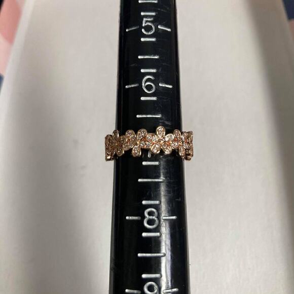 Size 7 Rose Gold Daisy Flower Crown Ring - Picture 7 of 10